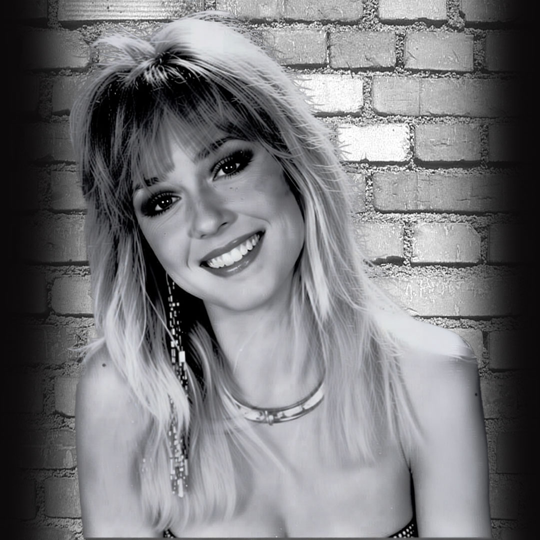 Linnea Quigley - Horror Icon - Horror Land